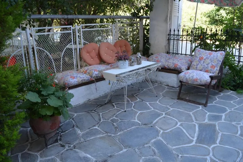 Little Paradise In Siviri