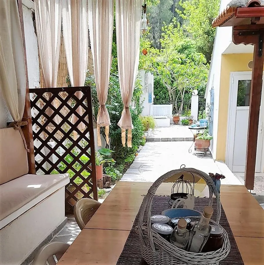 Little Paradise In Siviri